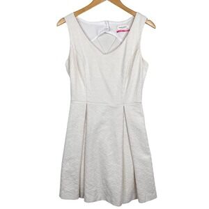 NAF NAF Cream Dimond Textured V-Neck Sleeveless Cross Back Mini Dress Size 40